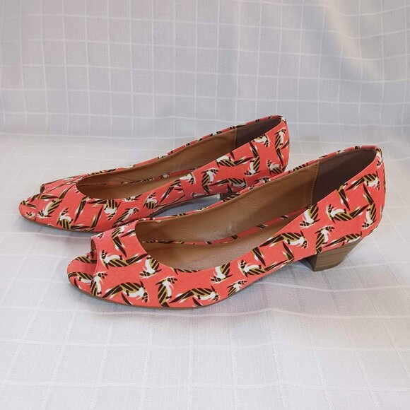 Chinese Laundry Retro Style Peep Toe Pumps NWOT Size 8.5 NWOT - Picture 1 of 10